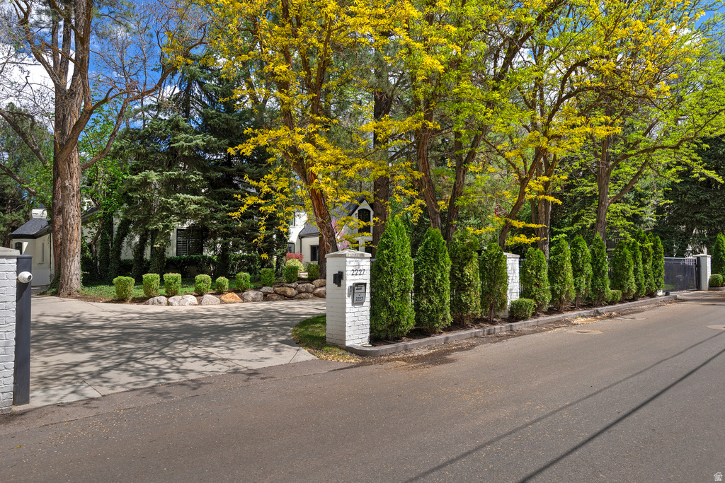 2227 E 5340 S Holladay, UT 84117