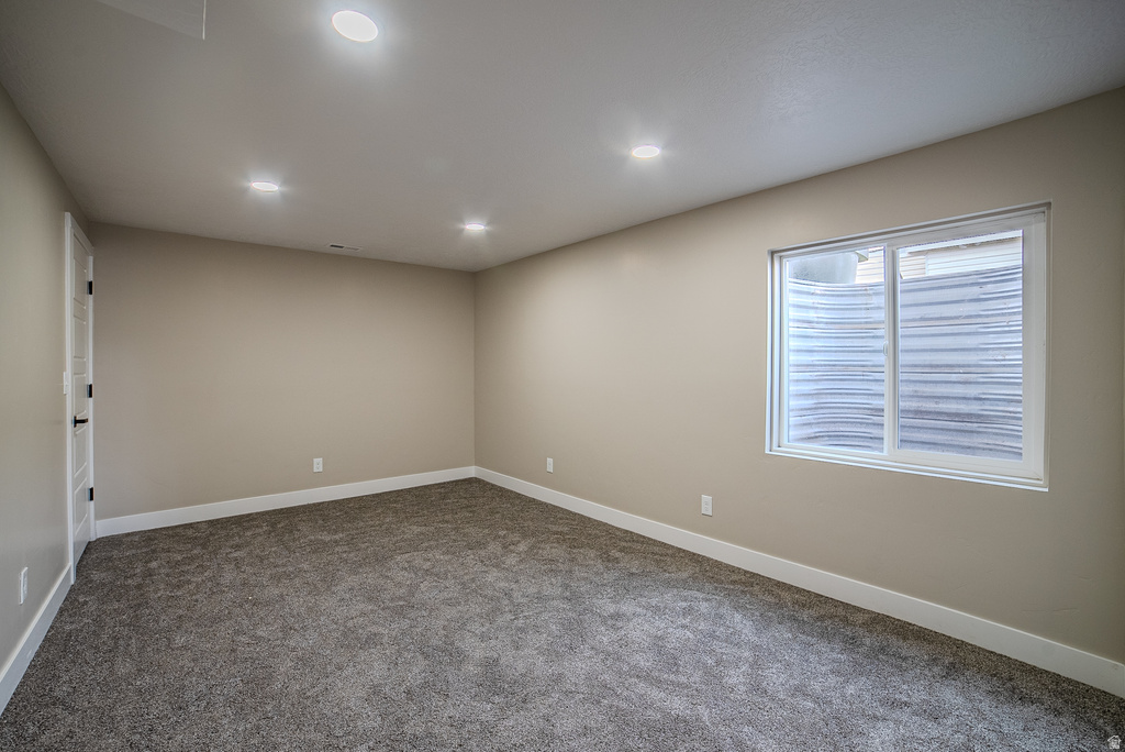 213 N 690 E Tooele, UT 84074