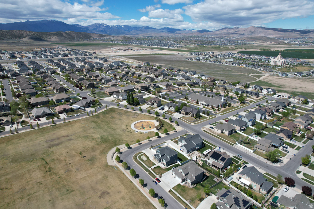 598 W REGAL VIEW DR Saratoga Springs, UT 84045