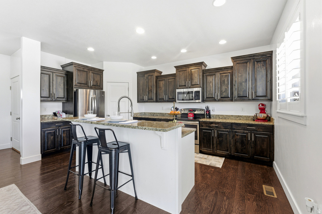 598 W REGAL VIEW DR Saratoga Springs, UT 84045