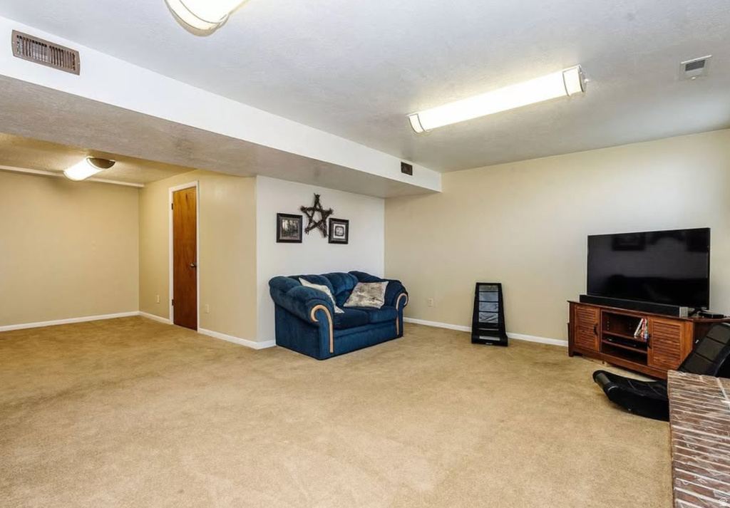 1225 E 1500 N North Logan, UT 84341