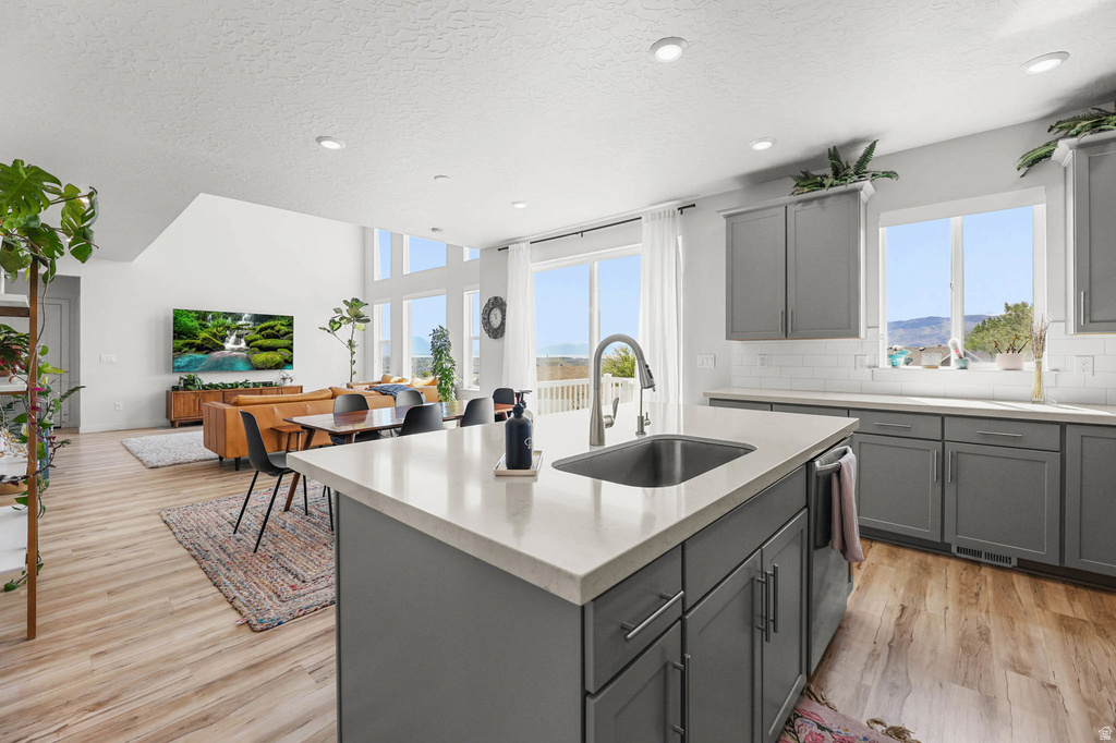 2553 N BLUEBELL DR Saratoga Springs, UT 84045