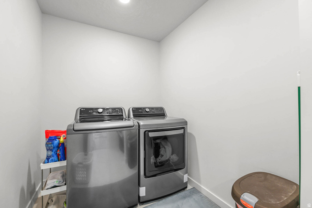 2553 N BLUEBELL DR Saratoga Springs, UT 84045