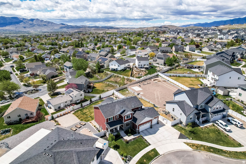 2553 N BLUEBELL DR Saratoga Springs, UT 84045