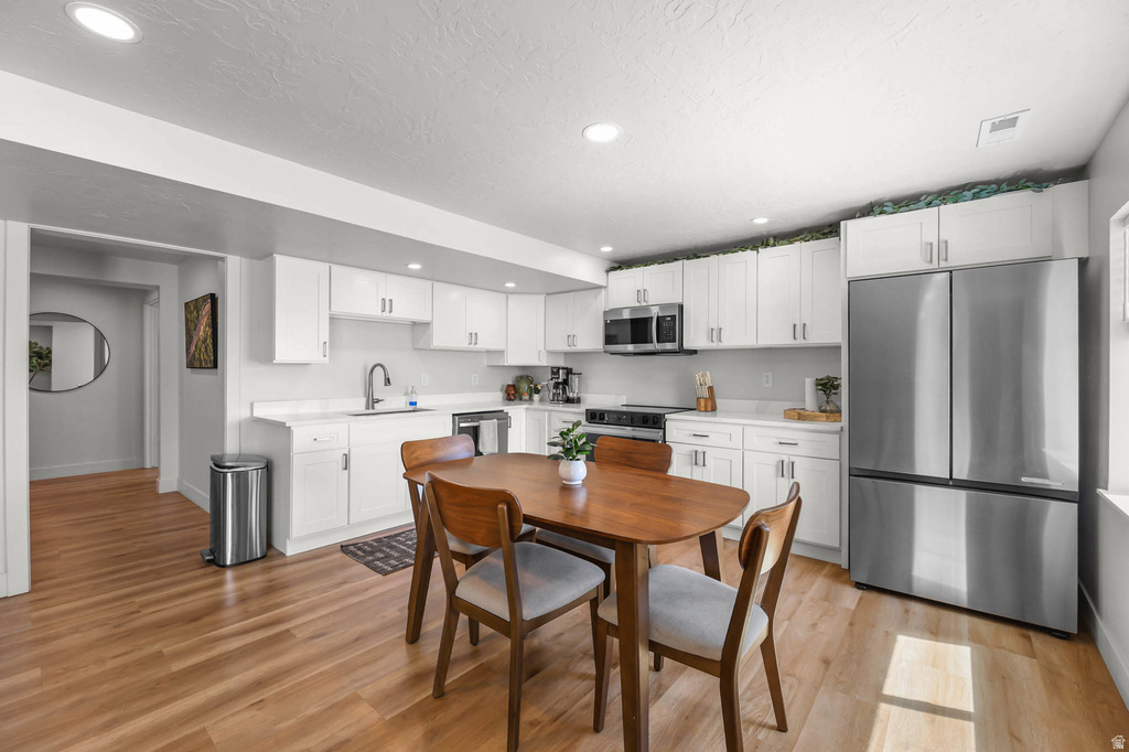 2553 N BLUEBELL DR Saratoga Springs, UT 84045