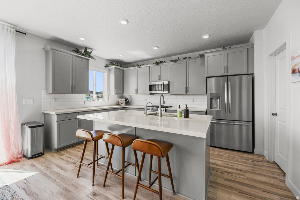 2553 N BLUEBELL DR Saratoga Springs, UT 84045