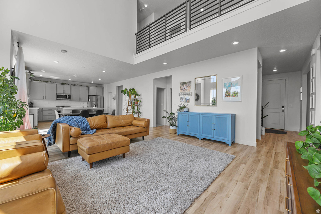 2553 N BLUEBELL DR Saratoga Springs, UT 84045