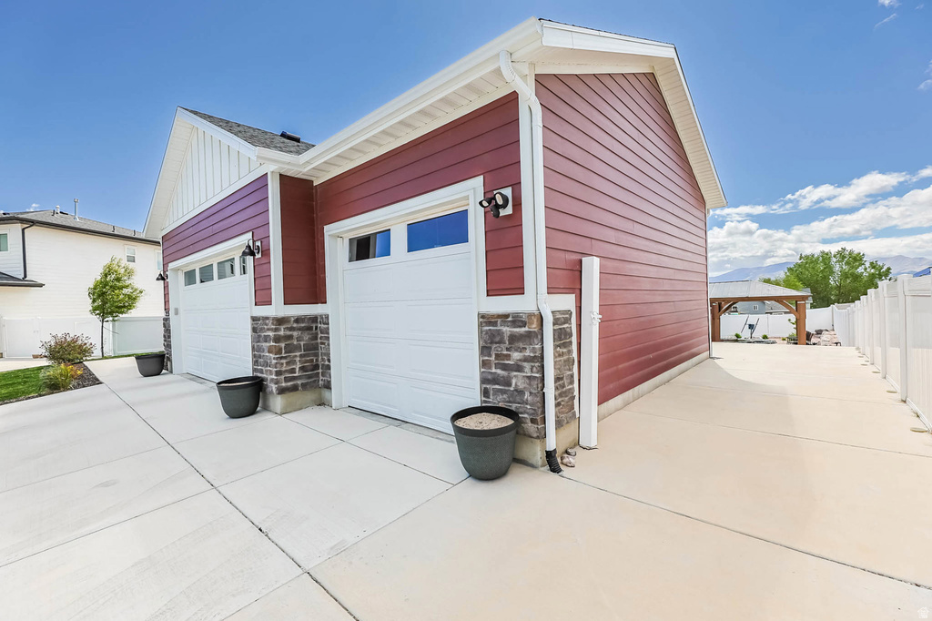 2553 N BLUEBELL DR Saratoga Springs, UT 84045