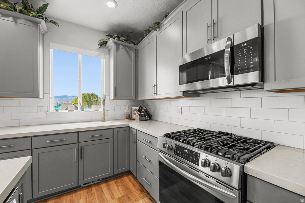 2553 N BLUEBELL DR Saratoga Springs, UT 84045