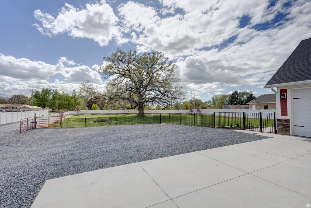 604 W HARRISVILLE RD Harrisville, UT 84404