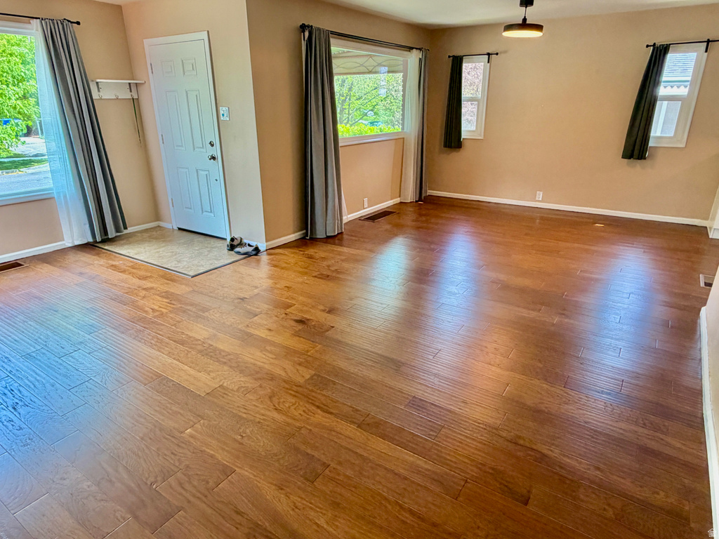 2742 S BEVERLY ST Salt Lake City, UT 84106