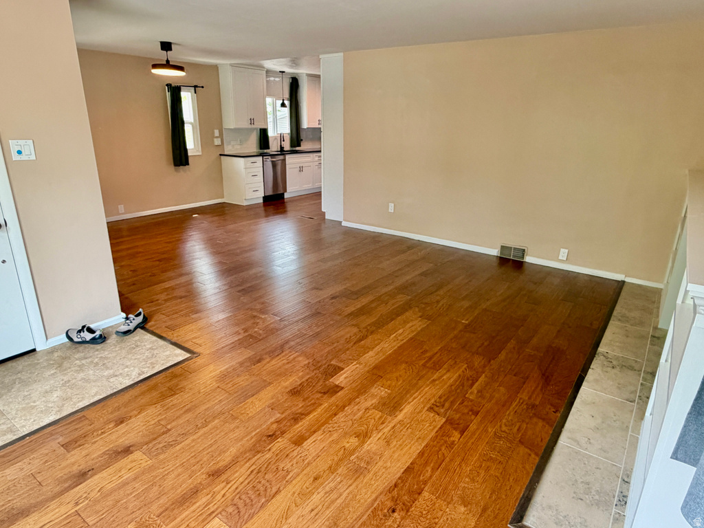 2742 S BEVERLY ST Salt Lake City, UT 84106