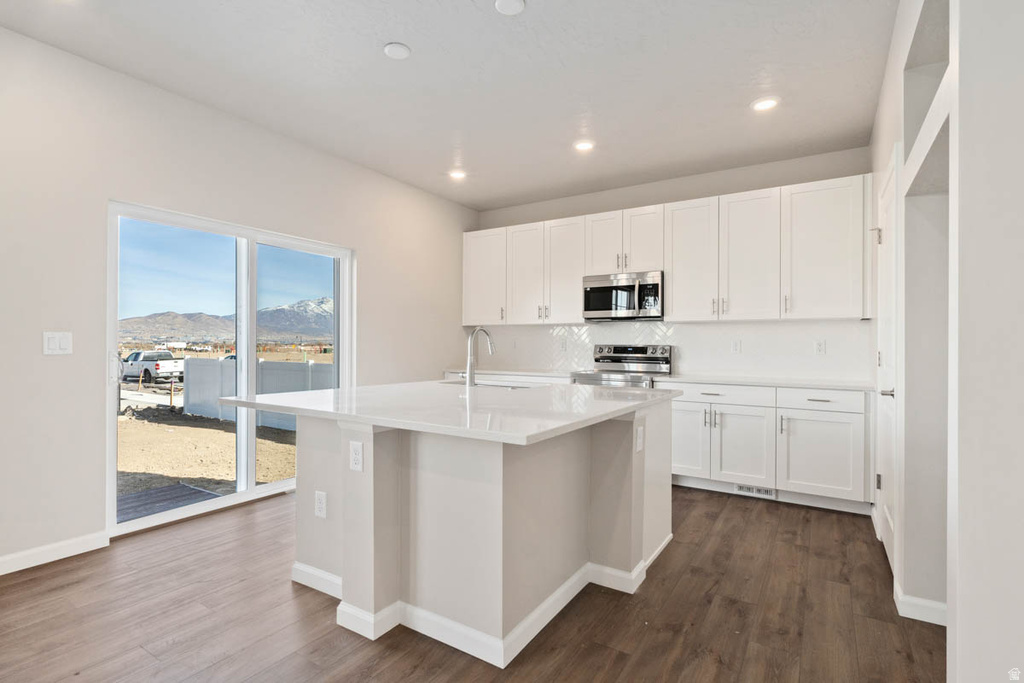 288 N ROUNDABOUT ST Saratoga Springs, UT 84045