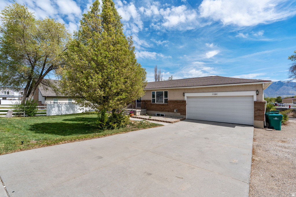 11881 S 2700 W Riverton, UT 84065