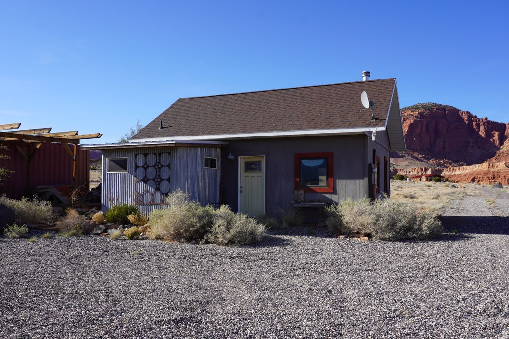 105 W SLEEPING RAINBOW DR #20 Torrey, UT 84775