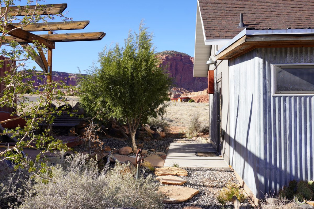 105 W SLEEPING RAINBOW DR #20 Torrey, UT 84775