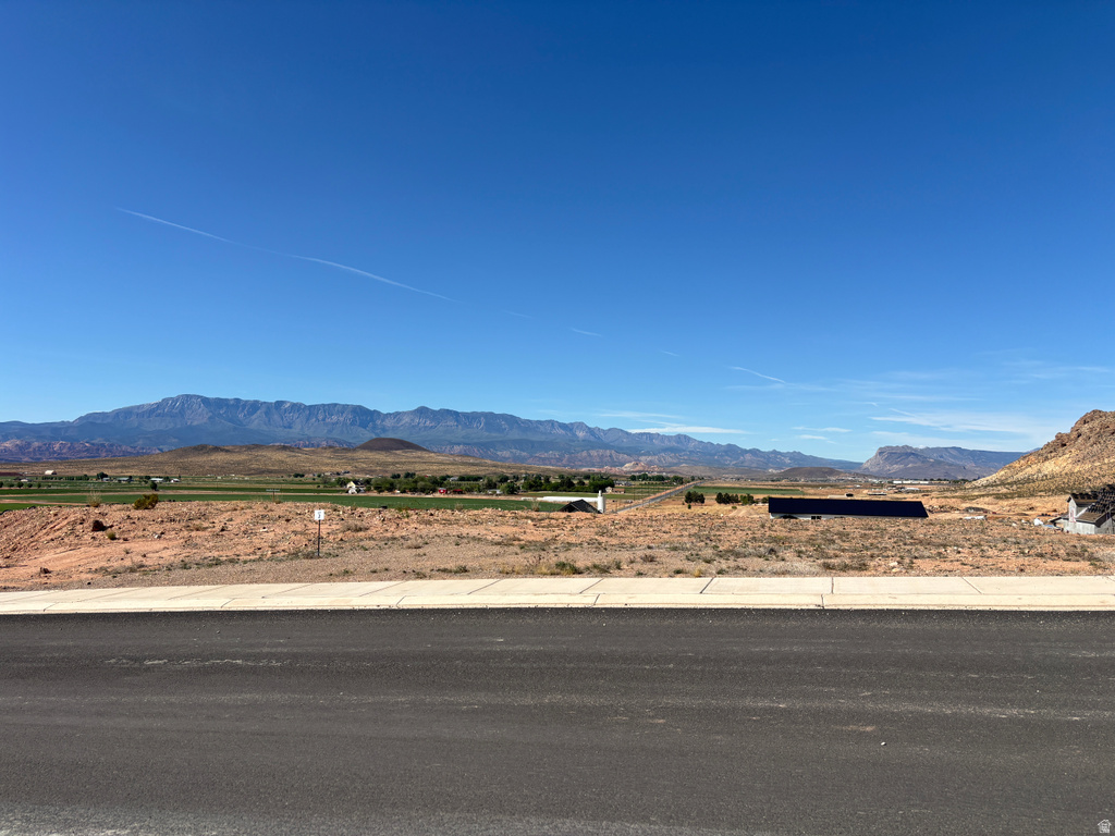 934 W 3270 S Hurricane, UT 84737