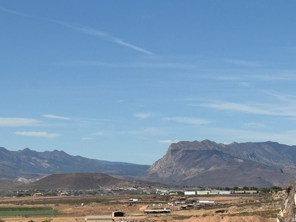 934 W 3270 S Hurricane, UT 84737