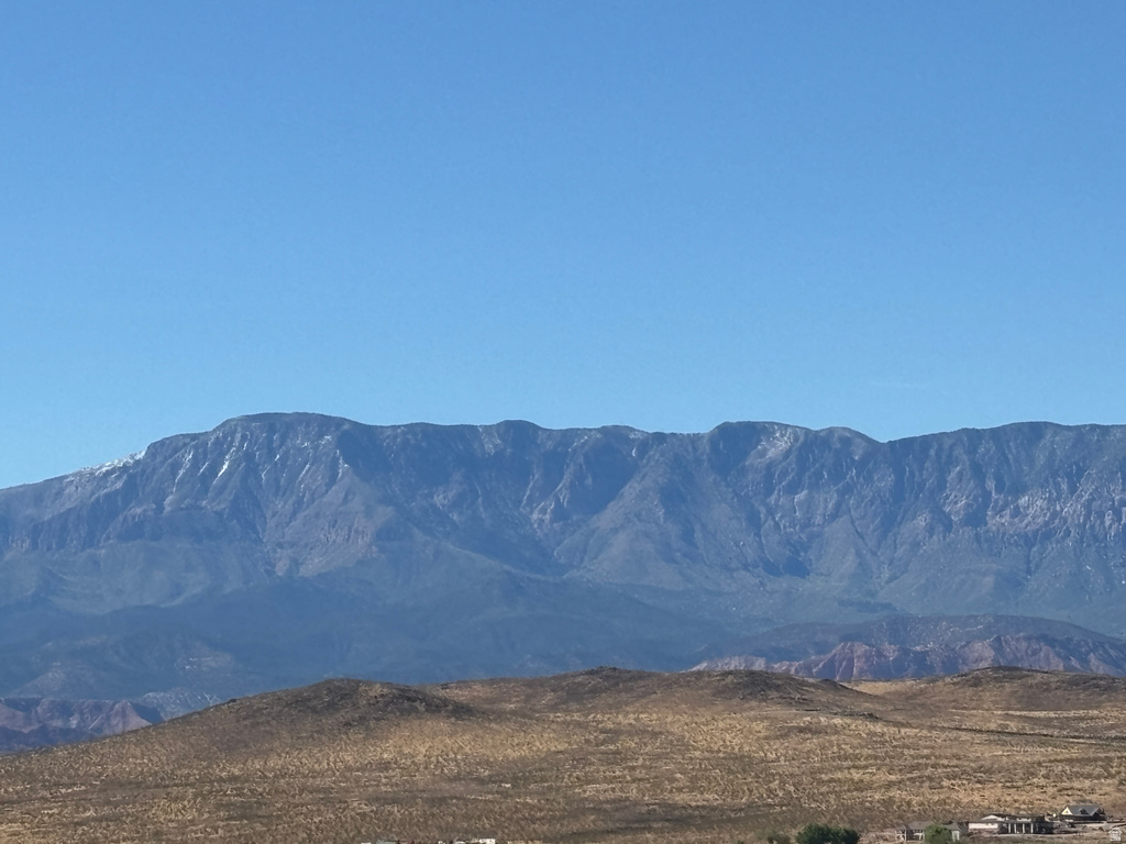 934 W 3270 S Hurricane, UT 84737