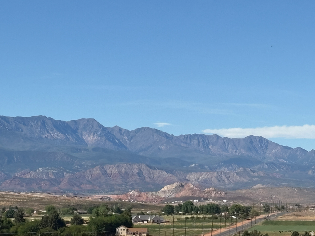 934 W 3270 S Hurricane, UT 84737