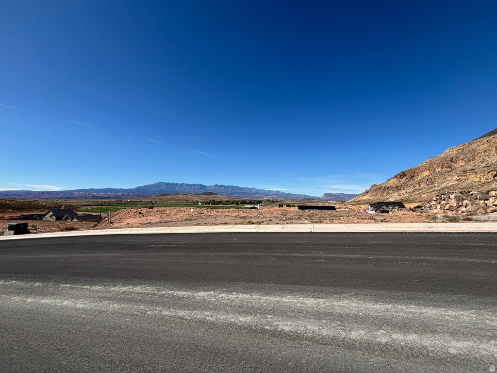 934 W 3270 S Hurricane, UT 84737