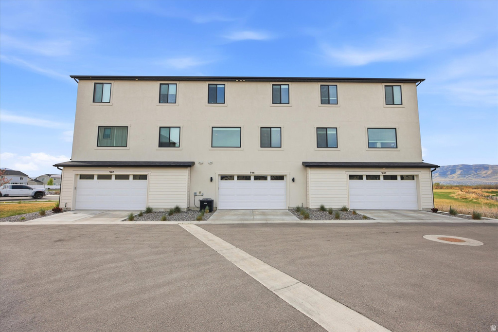 946 W 620 S American Fork, UT 84003