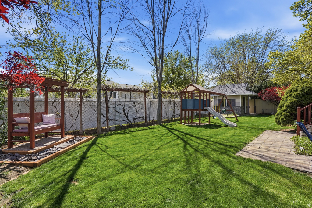 1589 W PLUM CREEK DR West Jordan, UT 84088