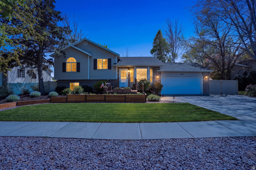 1589 W PLUM CREEK DR West Jordan, UT 84088