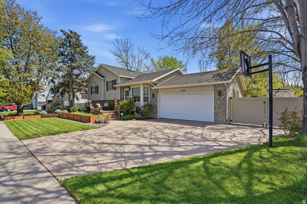 1589 W PLUM CREEK DR West Jordan, UT 84088