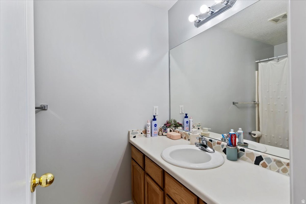 938 N 1125 W Layton, UT 84041