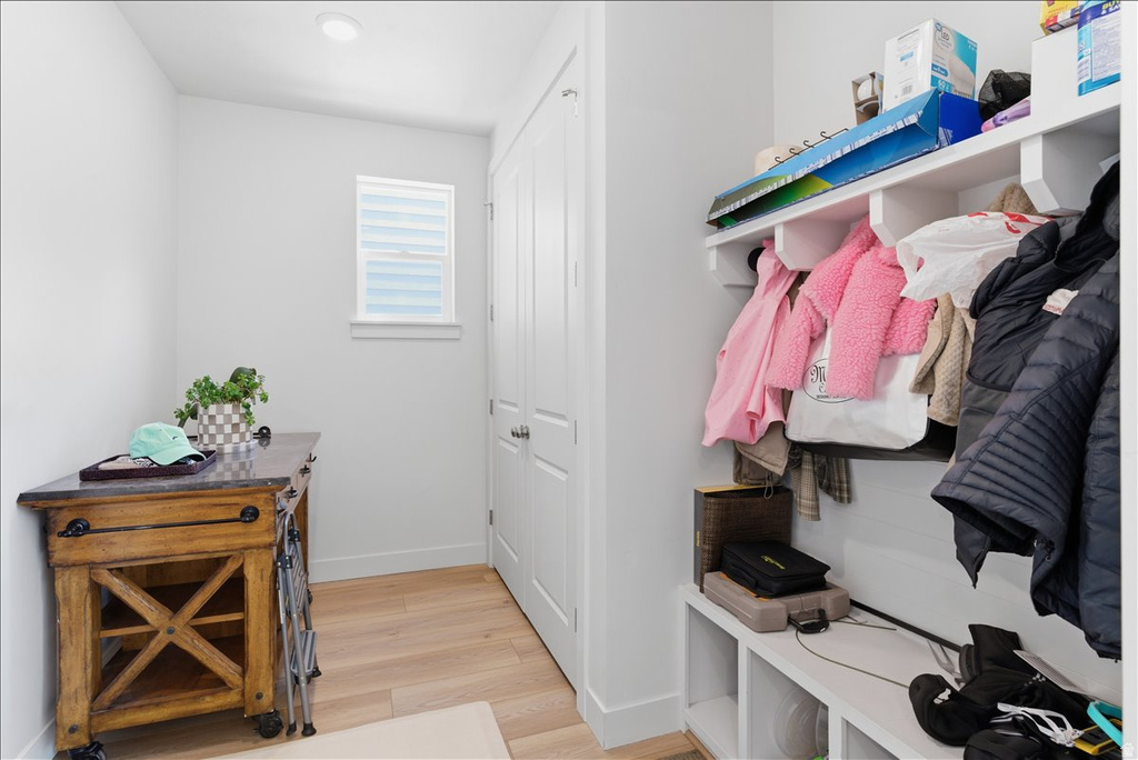 1306 E TALBOT DR Kaysville, UT 84037