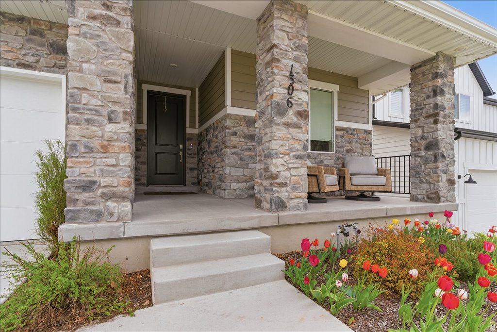 1306 E TALBOT DR Kaysville, UT 84037
