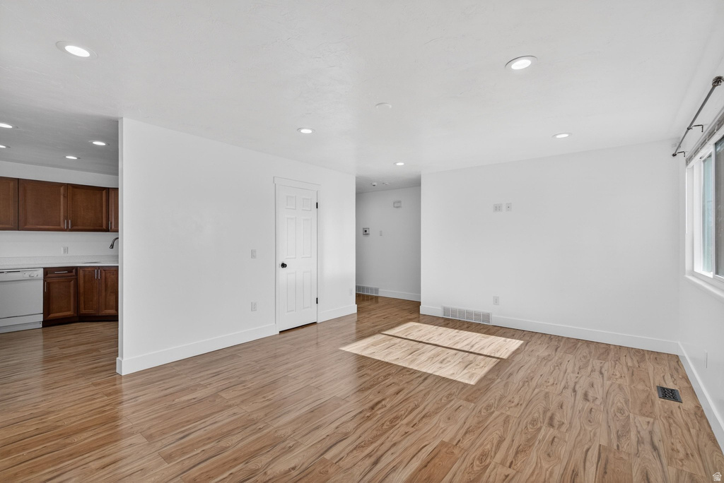 6306 W MARCREST DR West Valley City, UT 84128