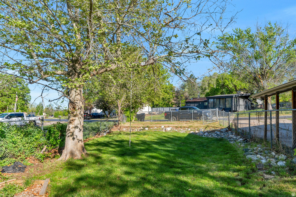 1327 N MAIN ST Farmington, UT 84025