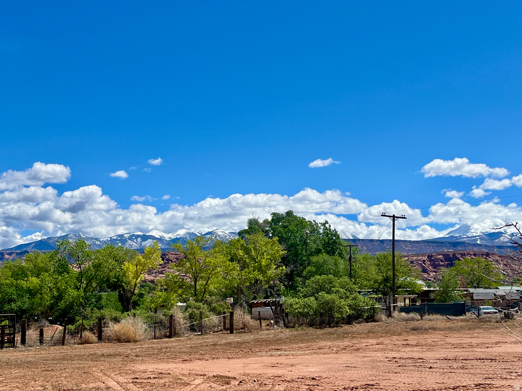 2381 S SPANISH VALLEY DR Moab, UT 84532