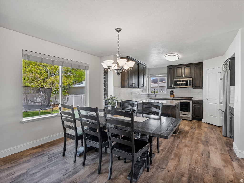 4584 BULL MOOSE CT West Jordan, UT 84088