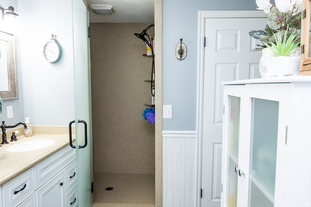 5204 S BRIGHT MORNING CIR Taylorsville, UT 84123