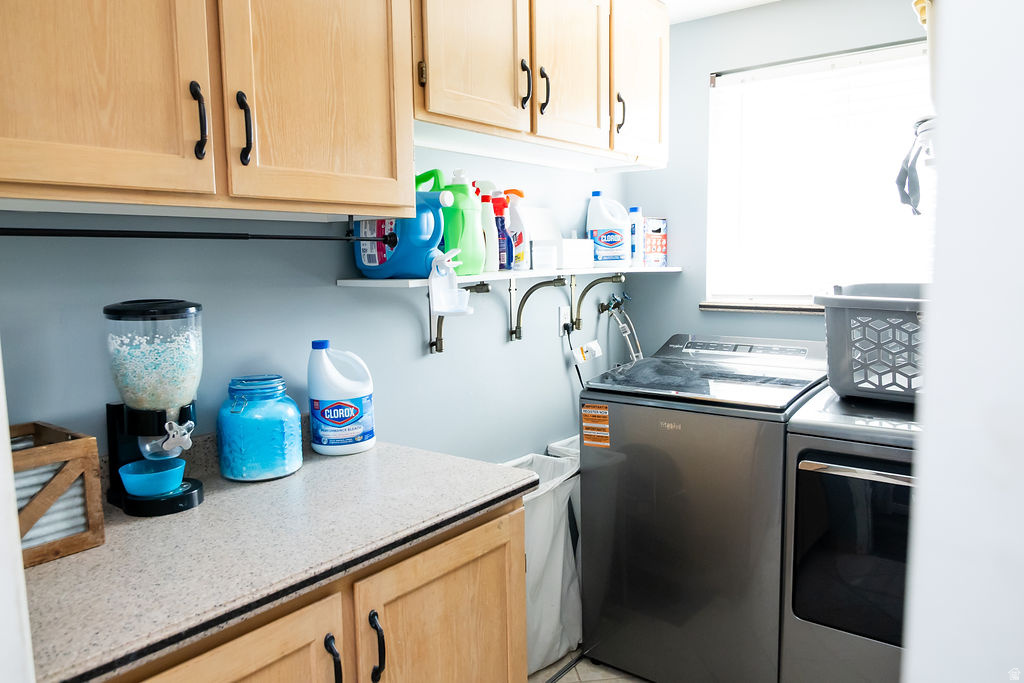 5204 S BRIGHT MORNING CIR Taylorsville, UT 84123