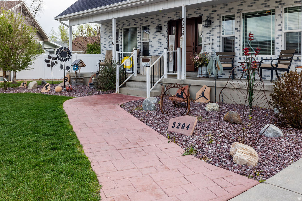 5204 S BRIGHT MORNING CIR Taylorsville, UT 84123