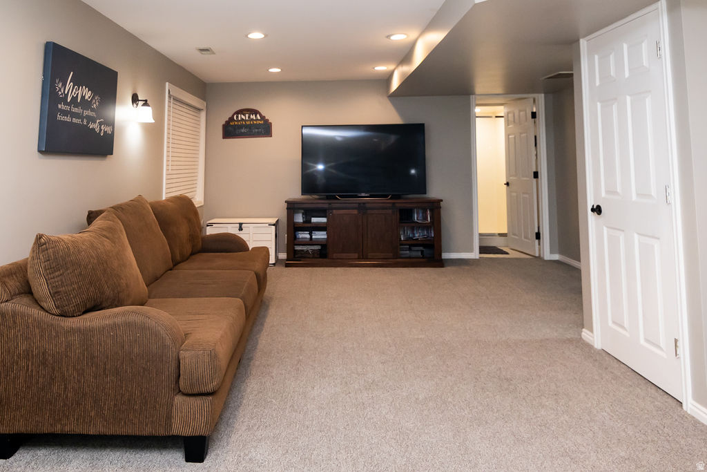 5204 S BRIGHT MORNING CIR Taylorsville, UT 84123