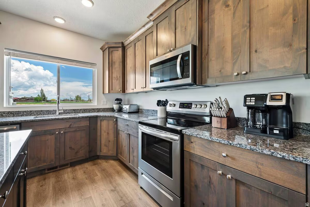 2250 S BEACHCOMBER LN Garden City, UT 84028