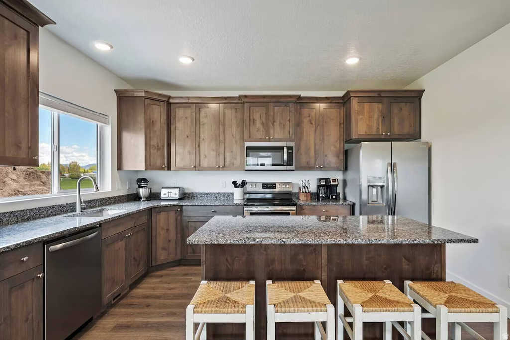 2250 S BEACHCOMBER LN Garden City, UT 84028