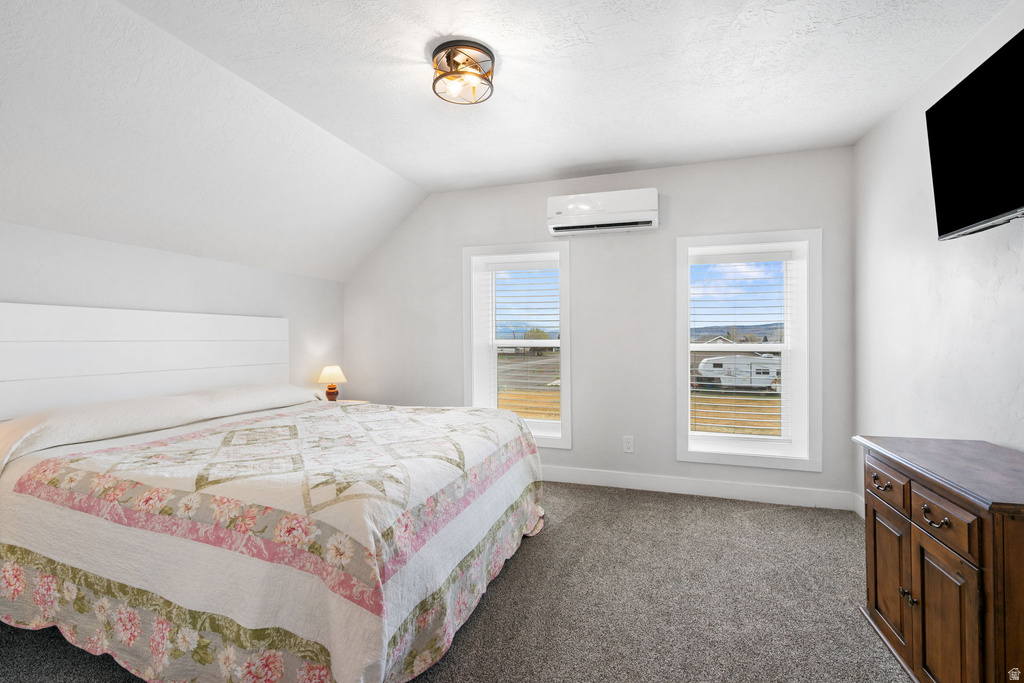 275 N 200 E Loa, UT 84747