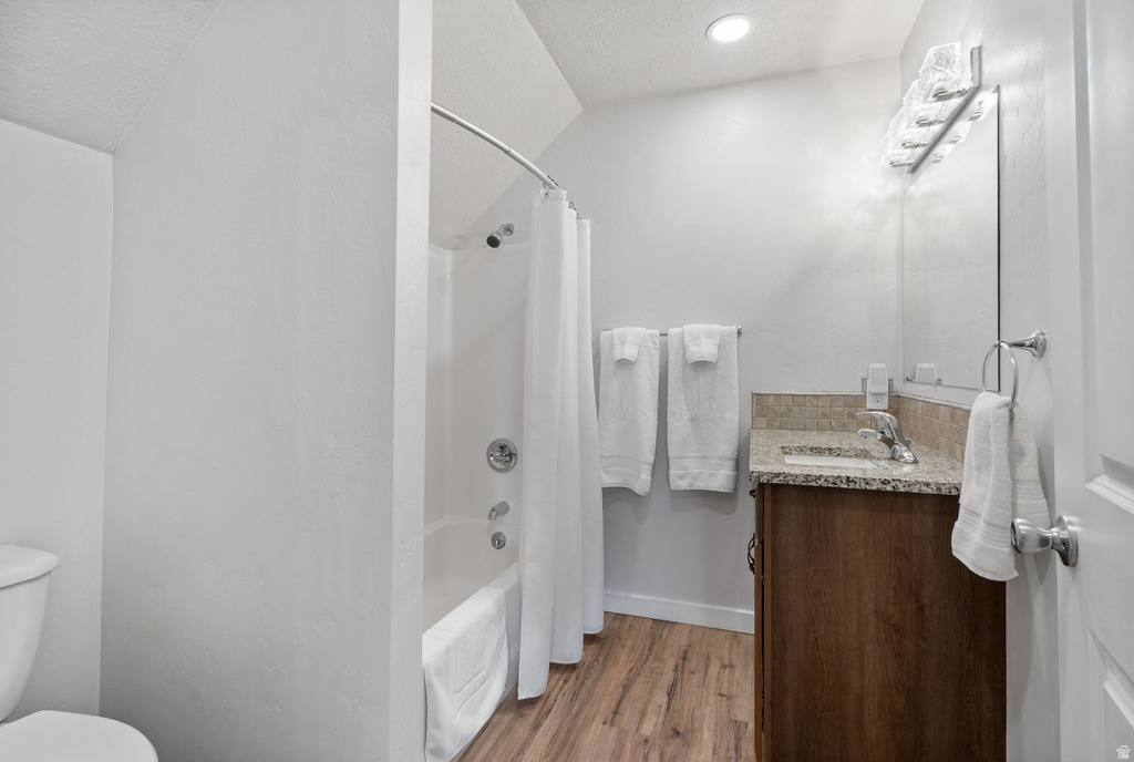 275 N 200 E Loa, UT 84747