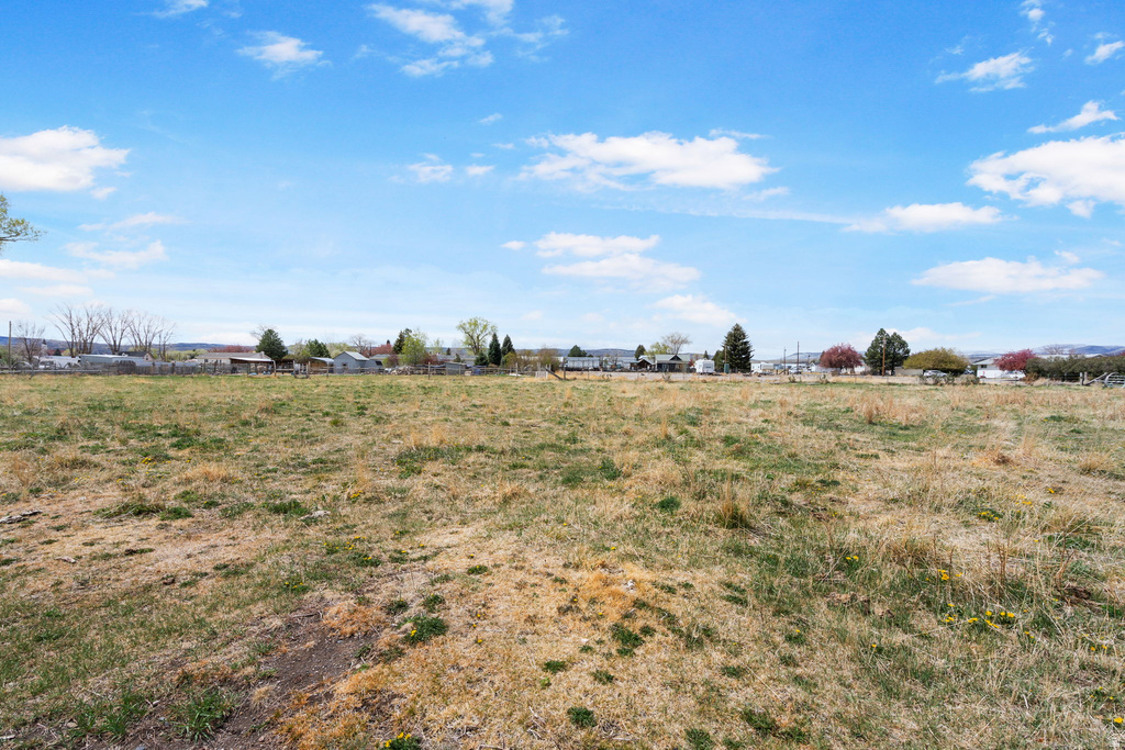 275 N 200 E Loa, UT 84747