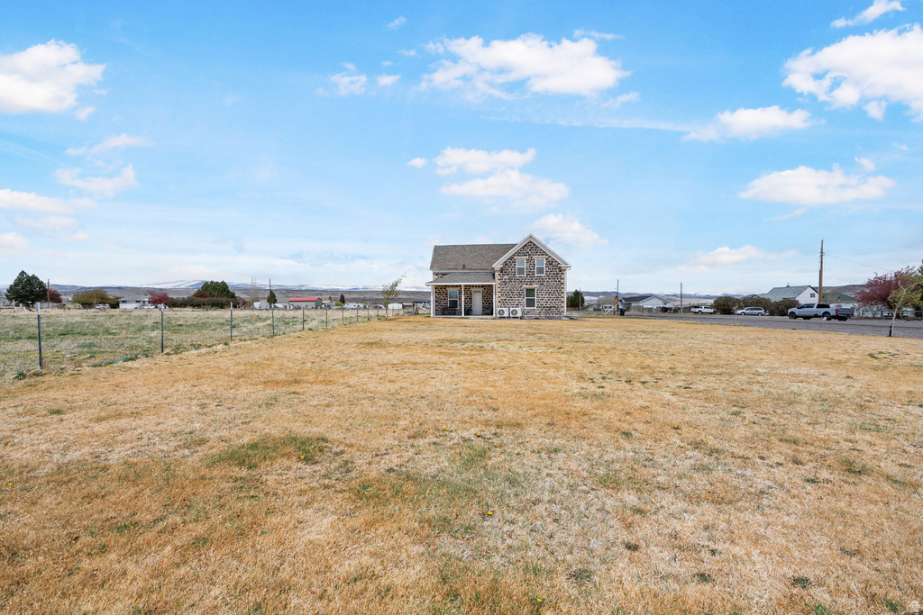 275 N 200 E Loa, UT 84747