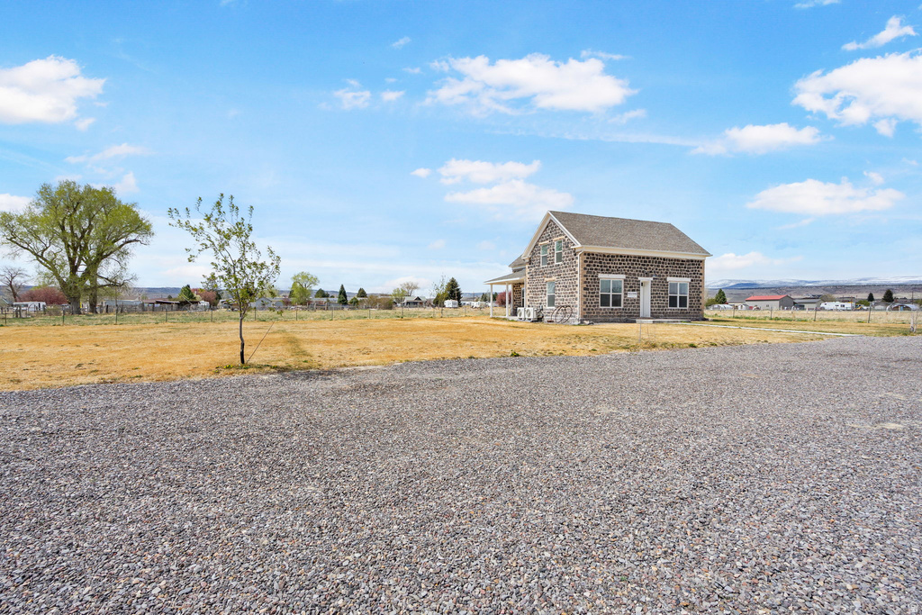 275 N 200 E Loa, UT 84747