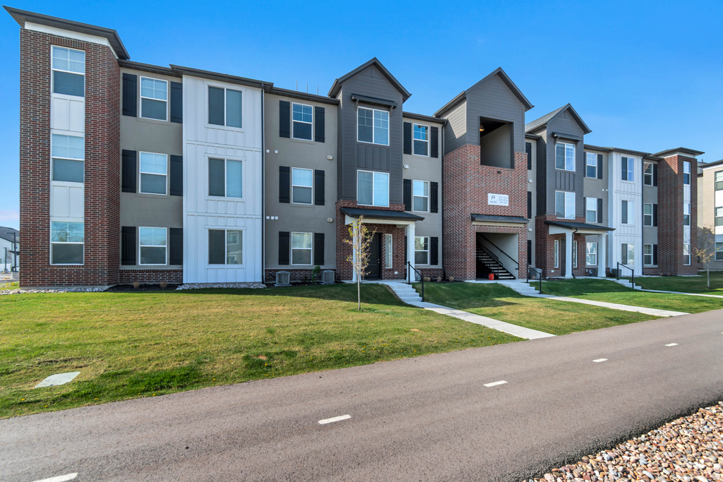 3635 W 1500 N #302 Lehi, UT 84048