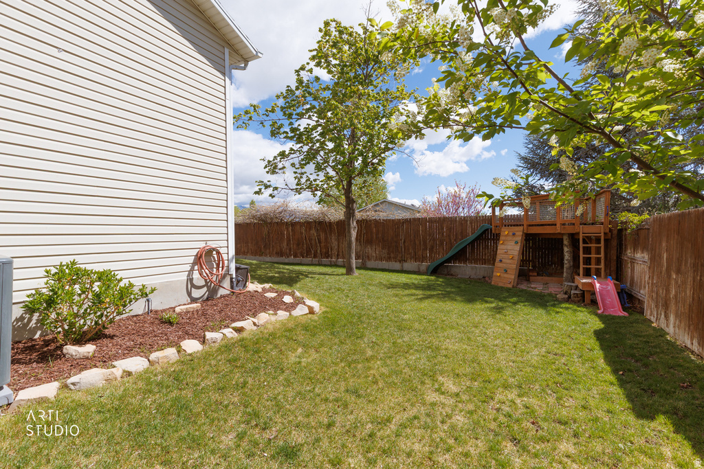 1245 W MORNING SUN DR Taylorsville, UT 84123