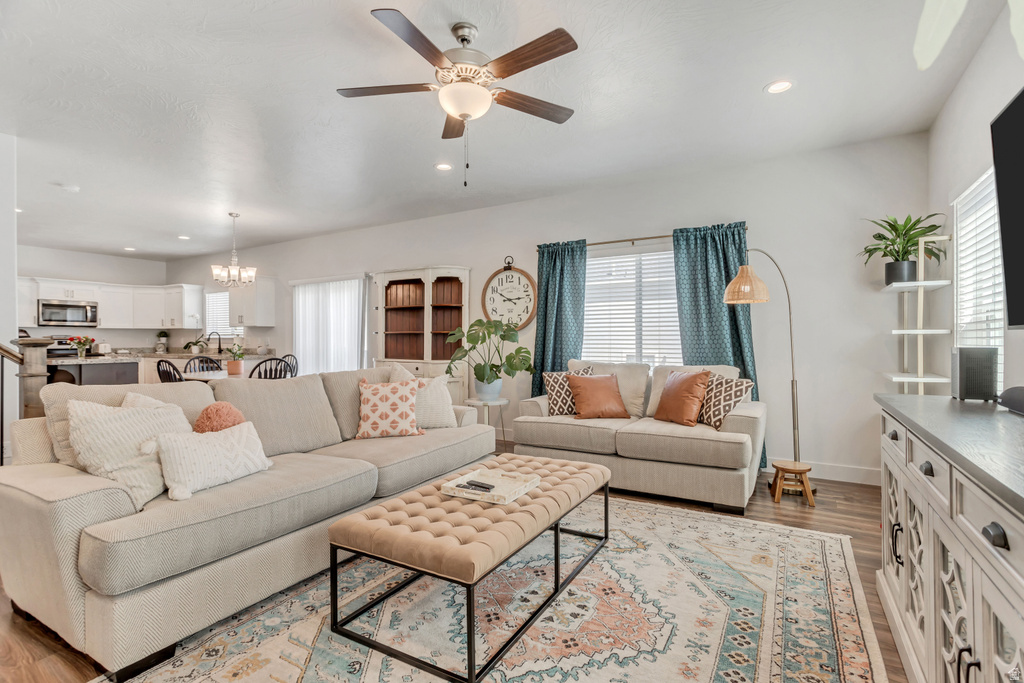 7194 N SILVER CREEK WAY Eagle Mountain, UT 84005